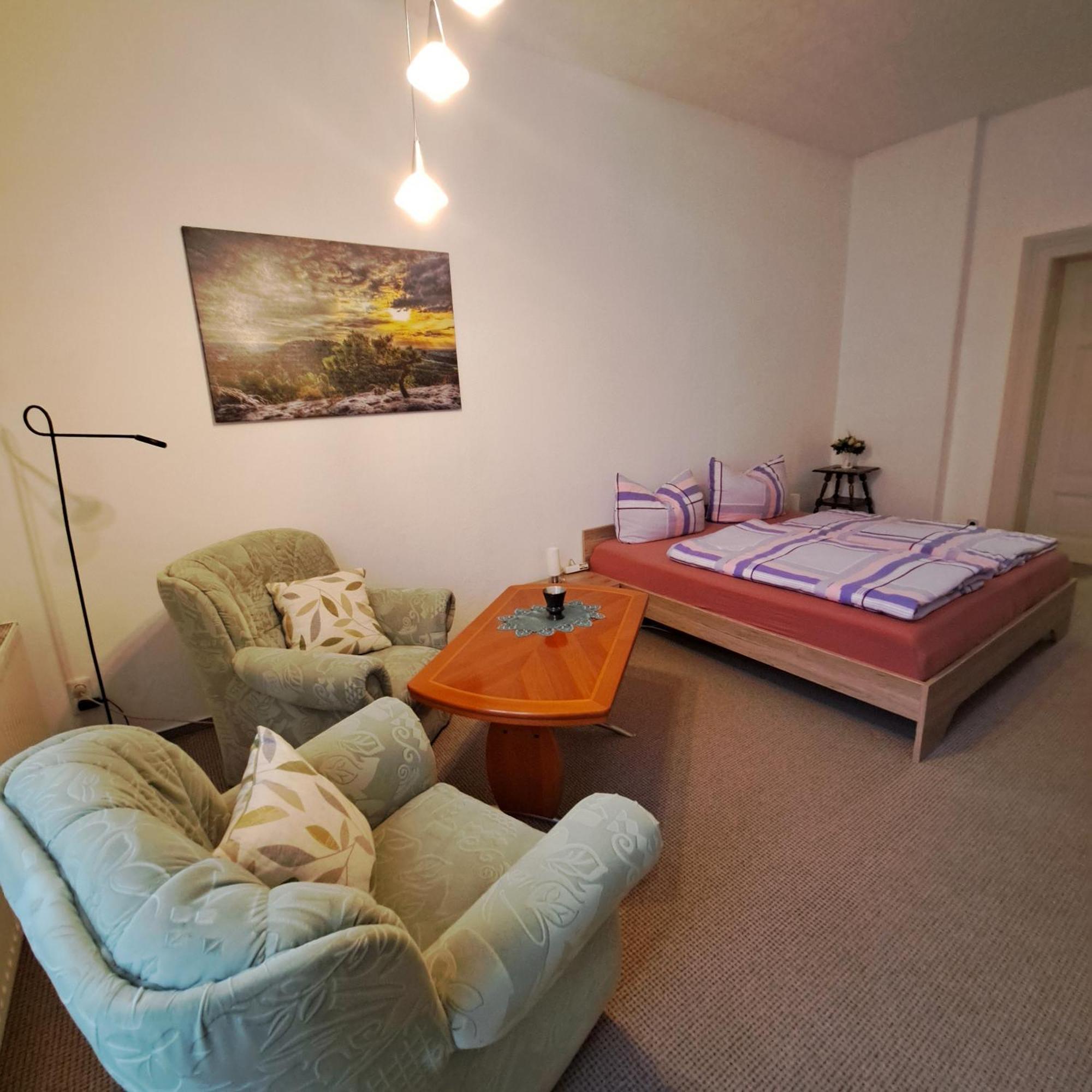 Ferienwohnung Hahn Зебниц Екстериор снимка